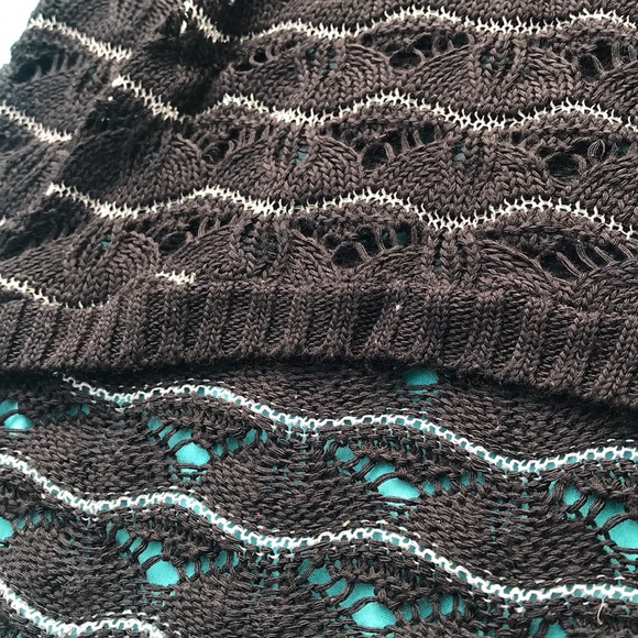 Top - Picture 4 of 4